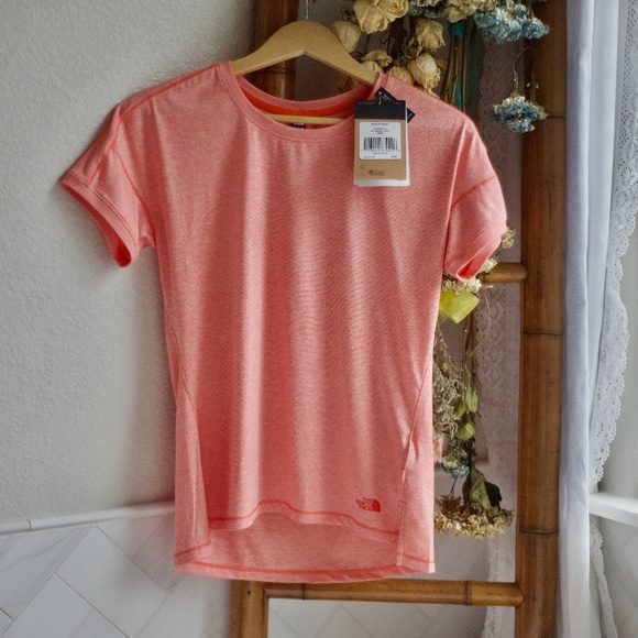 The North Face W Dawn Retro Orange Heather Pleated Back Tee Small NEW - Picture 1 of 12
